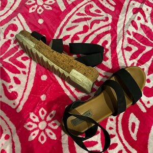 Steve Madden platform sandals